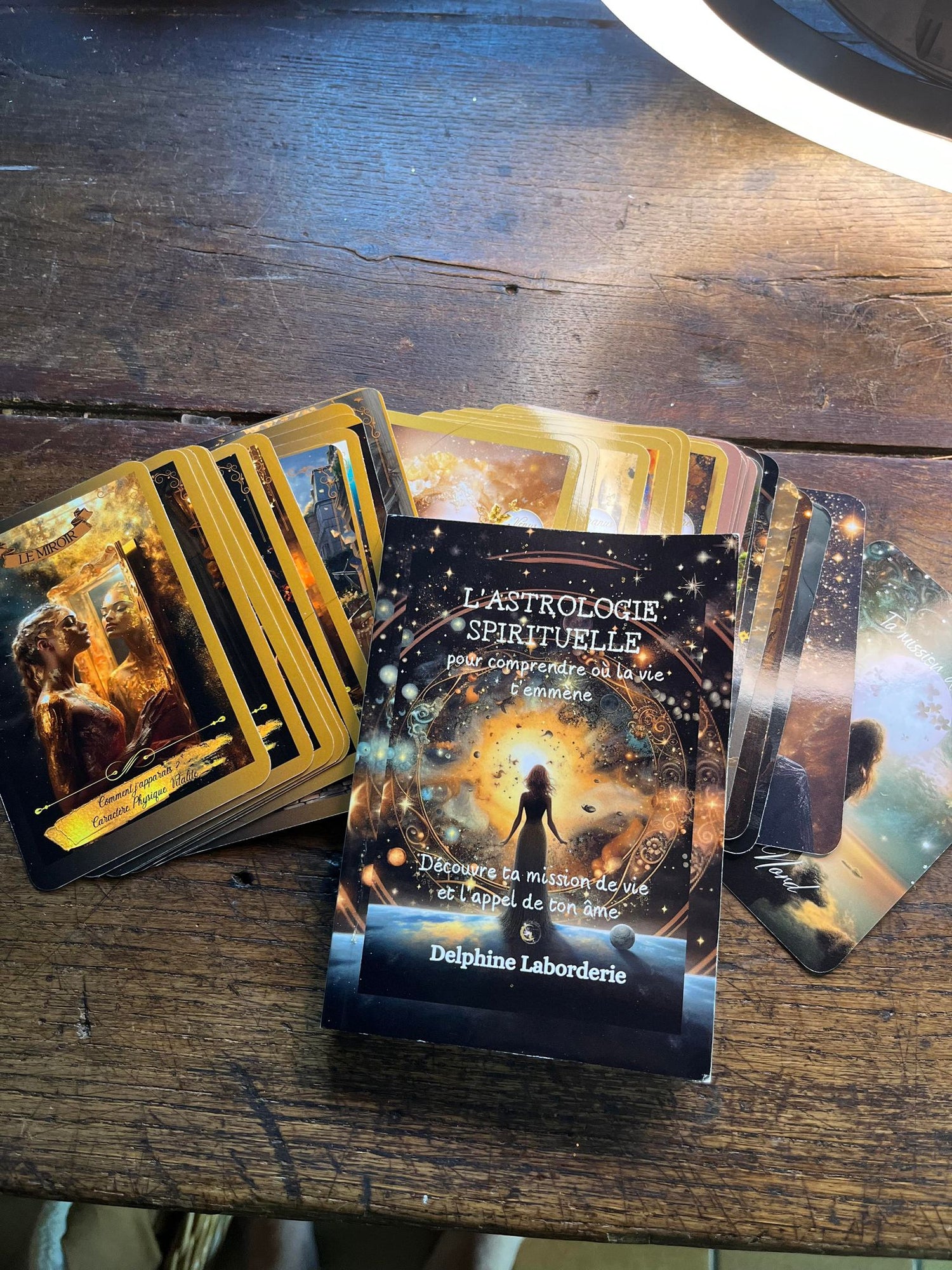 Cartes, Oracles et Livres